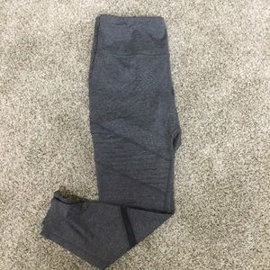 Old Navy Go-Dry Fitted Yoga Pants